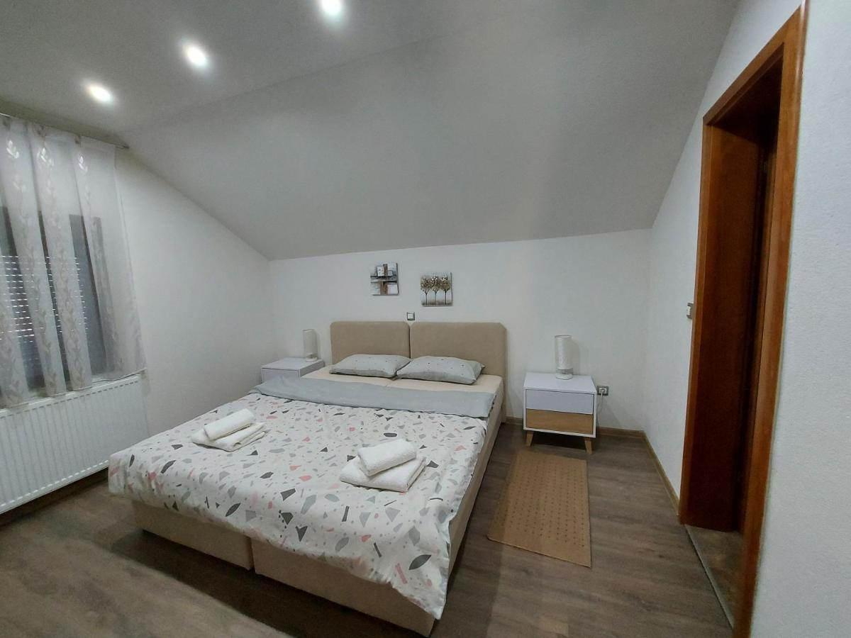 House Boketto Ξενοδοχείο Korenica Εξωτερικό φωτογραφία